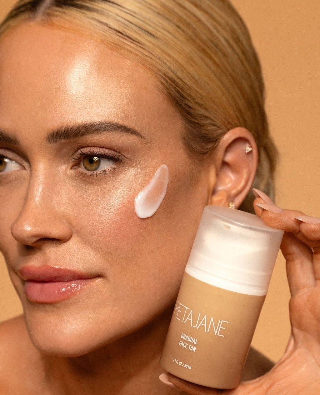 Peta JaneGradual Face Tan