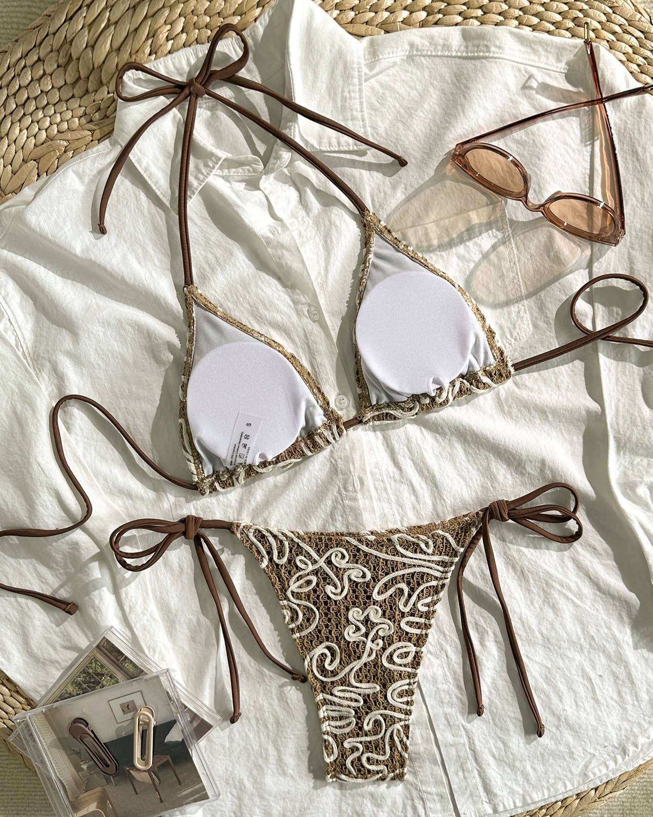 Sexy Line Pattern Halter Bikini Two-Piece Swimsuit Set