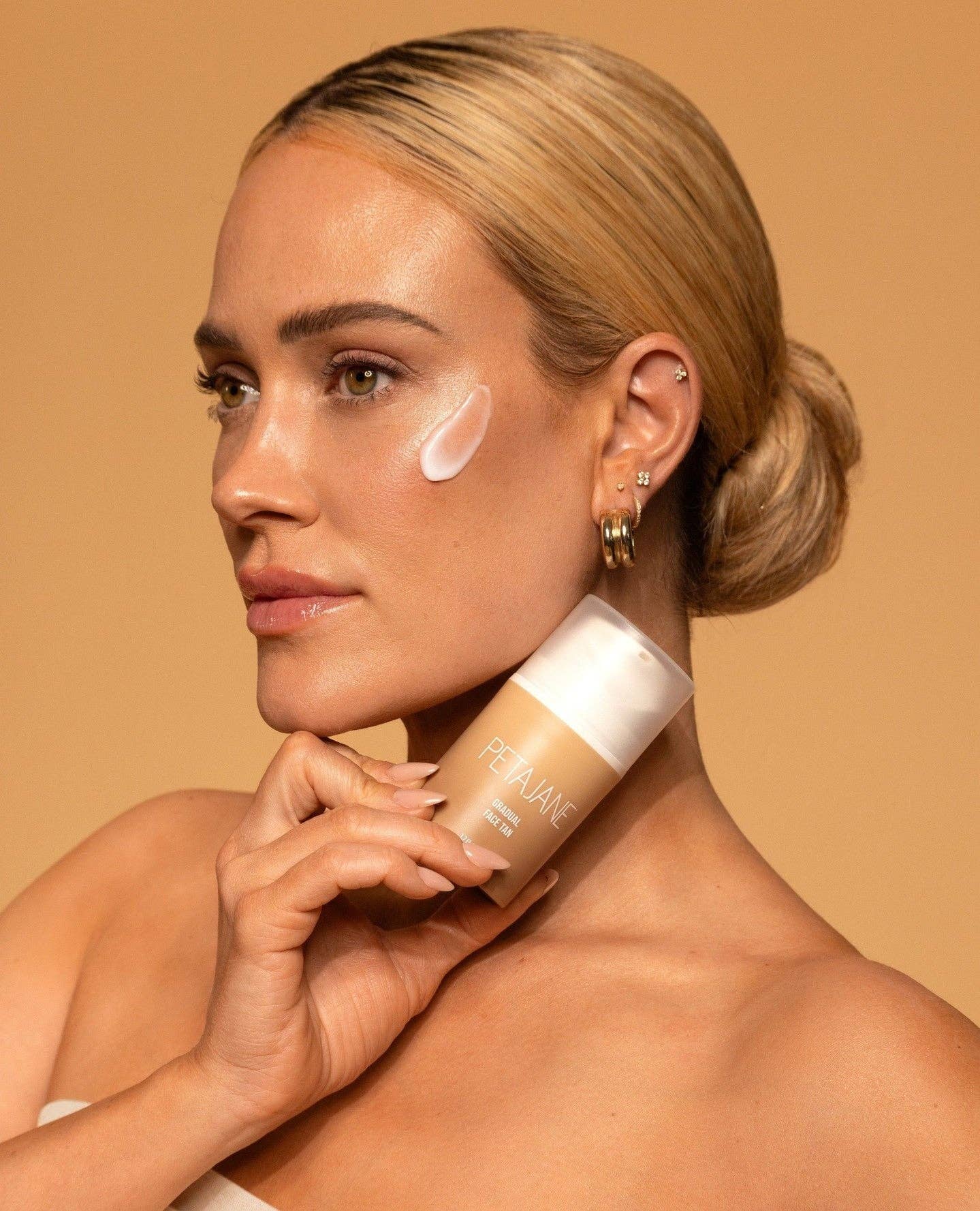 Peta JaneGradual Face Tan